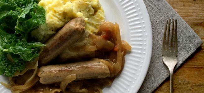 Bangers & Smokey Mash & Gravy