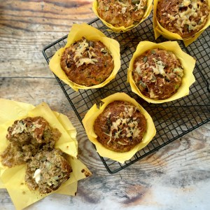 Leek and cheese muffins